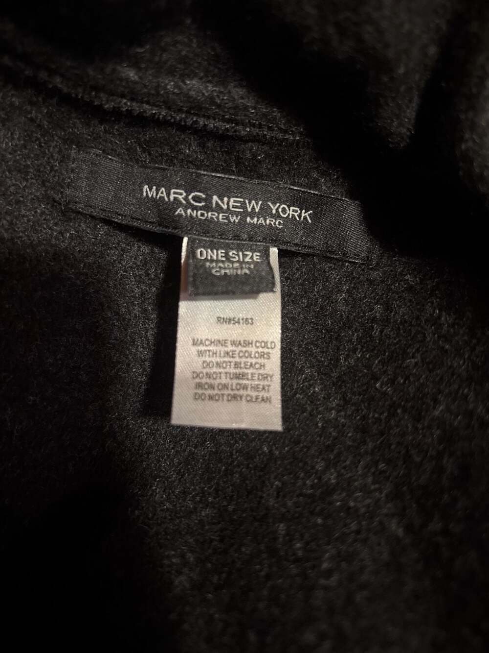 Marc New York Andrew Marc One Size Black Wool Blend Sequin Floral Poncho Shawl